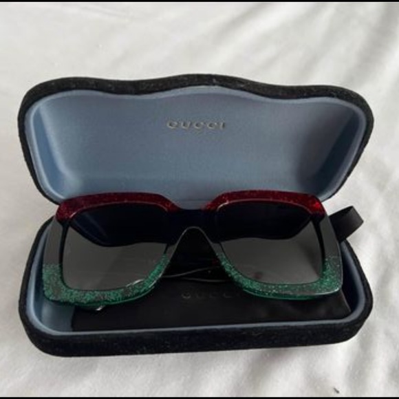 Gucci, Red and Green Sunglasses - Picture 1 of 4